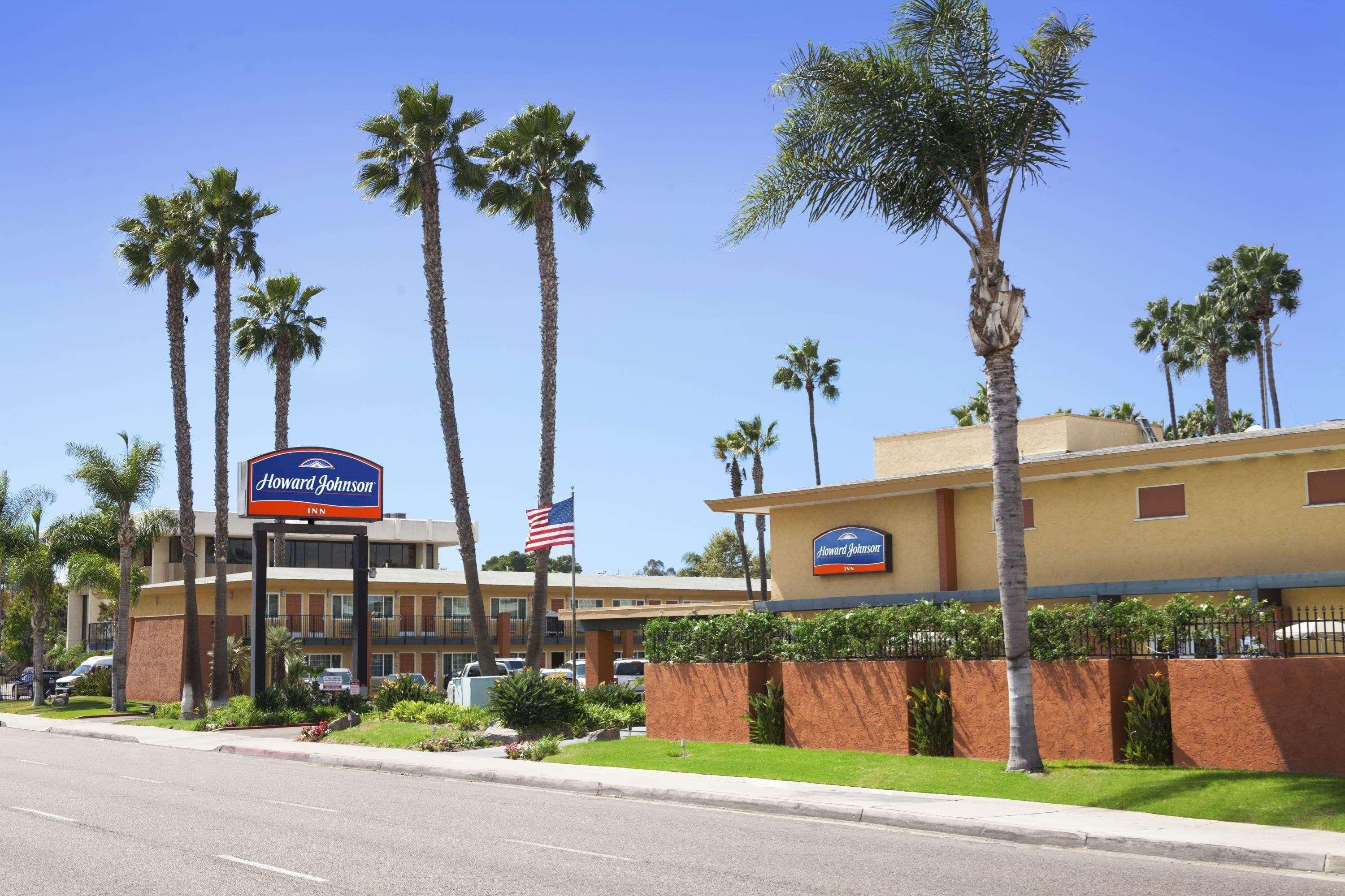 Howard Johnson By Wyndham San Diego Sea World Exteriör bild