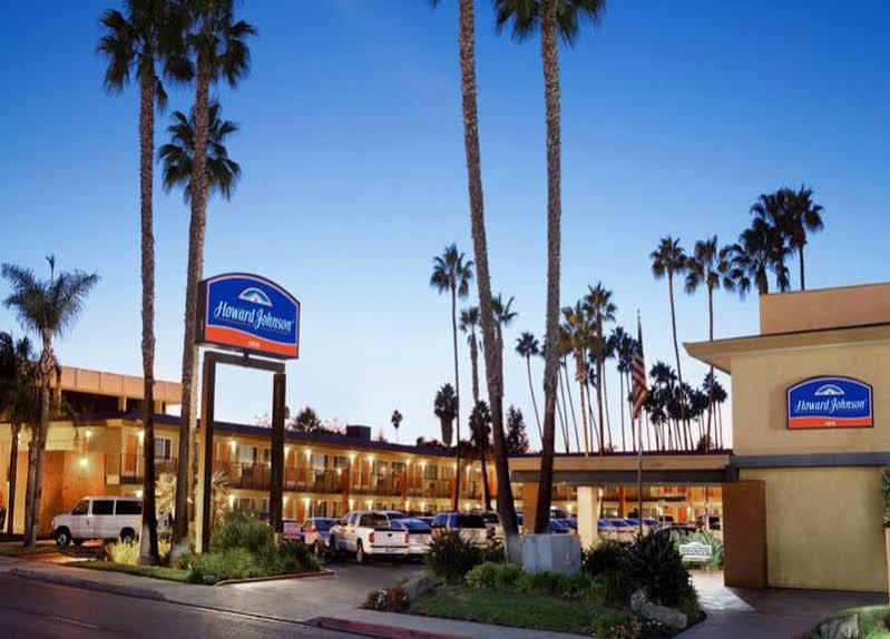 Howard Johnson By Wyndham San Diego Sea World Exteriör bild